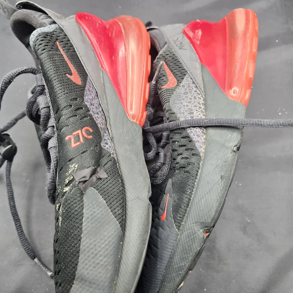 Nike Black and Red Athletic‎ Shoes Modern Design